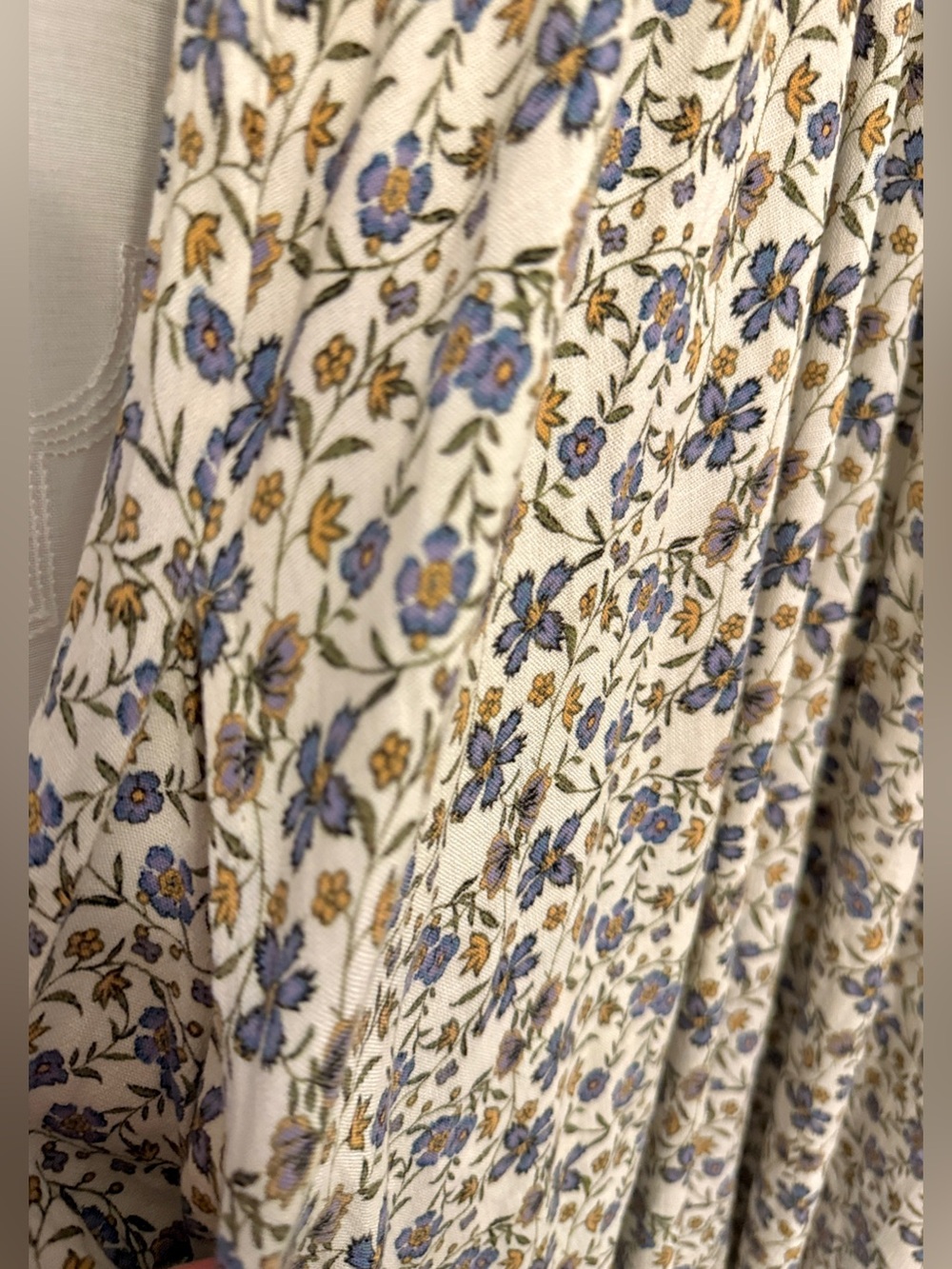 Max Studio London Floral Boho Maxi Dress Size Medium - Picture 13 of 13